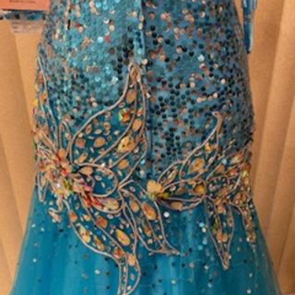Stunning Turquoise Strapless Embellished Formal Evening Gown Size 6 - Picture 8 of 8